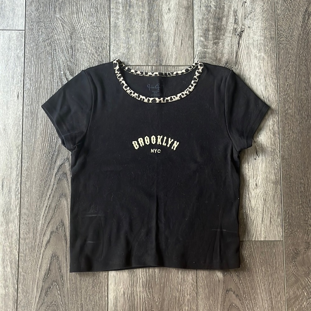Trendy Y2K Black NYC Crop Top